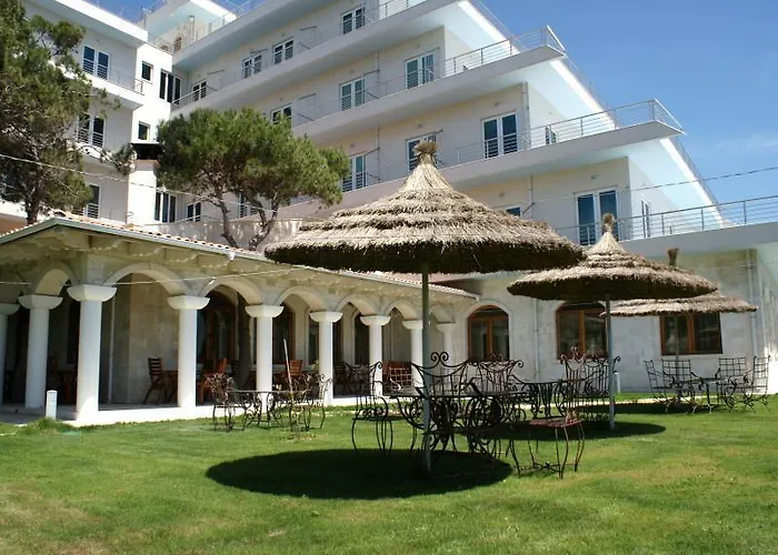 Europa Grand Hotel 4*