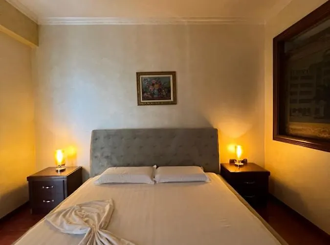 Europa Grand Hotel 4*