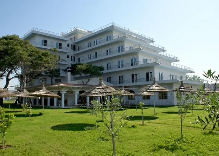 Europa Grand 4*