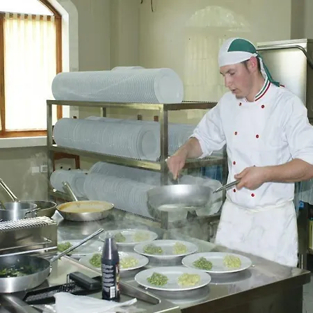 Europa Grand Hotel Wlora