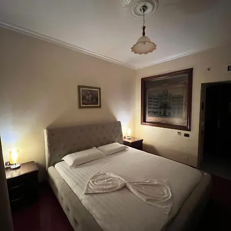 Europa Grand Hotel 4*