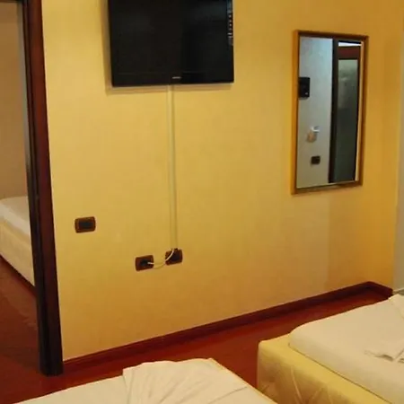 Europa Grand ホテル Vlorë