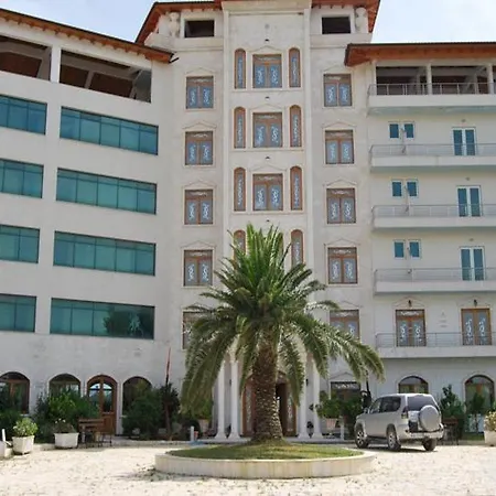 ホテル Europa Grand Vlorë