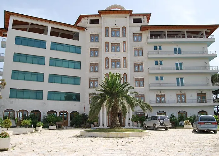 Europa Grand ホテル Vlorë