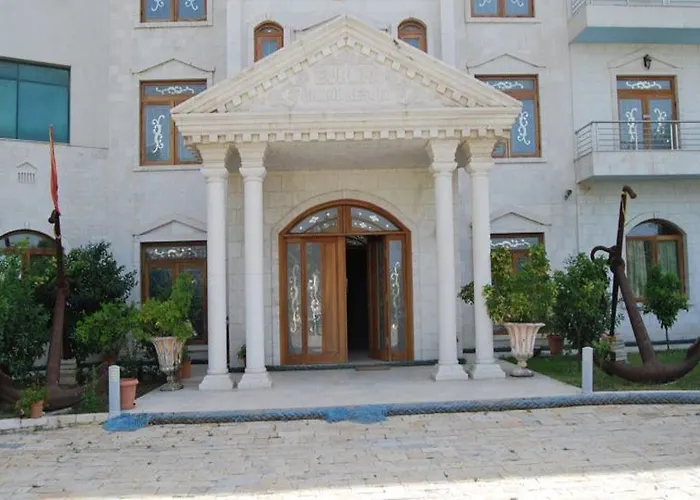 Europa Grand Vlorë